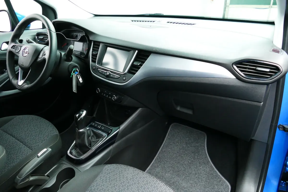 1.2 110pk Turbo Online Edition. Carplay/Android Navigatie, Airco, Cruise, 16"LM Velgen