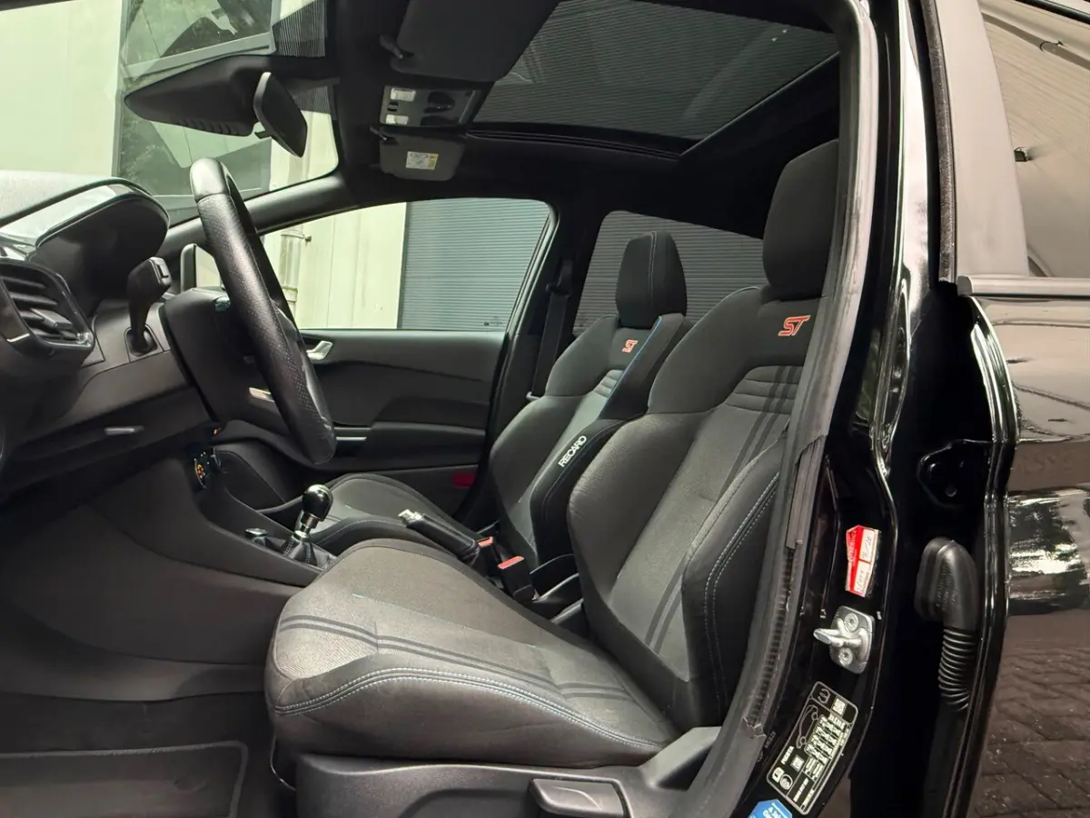 1.5 EcoBoost ST-3 Performance 200 Pk Pano/Launch Control/Recaro/18 Inch/LED/ACC/Sperdiff/M