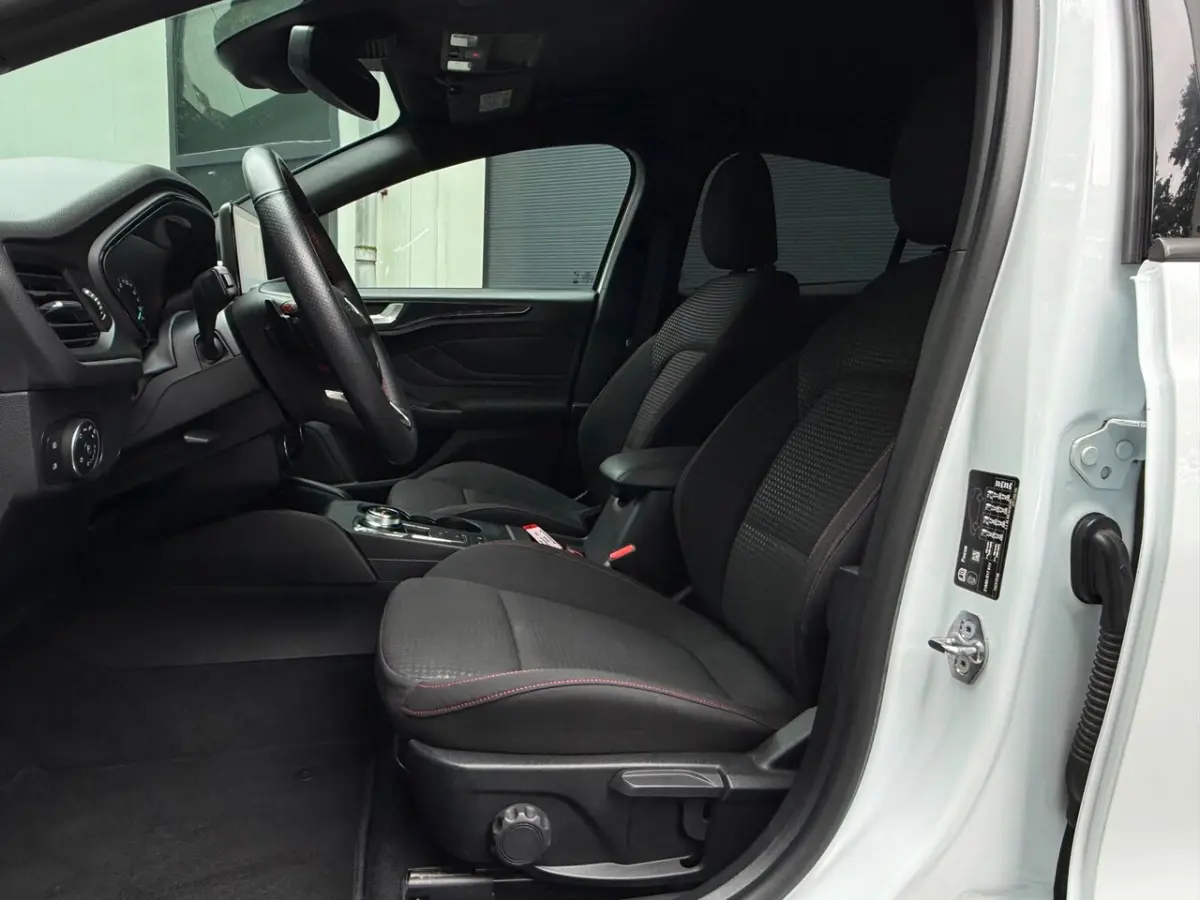 1.0 EcoBoost ST Line 125 Pk Automaat/Cruise/Climate/Navigatie/LED/Camera/Car Play/Android