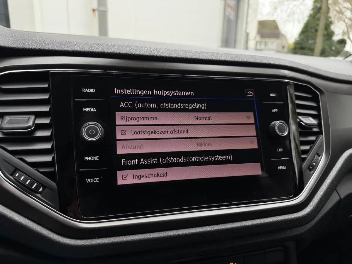 1.0 TSI Style 116 Pk Panoramadak/Airco/ACC/Navigatie/PDC/Bluetooth/16 Inch/Elekt Ramen/Ele
