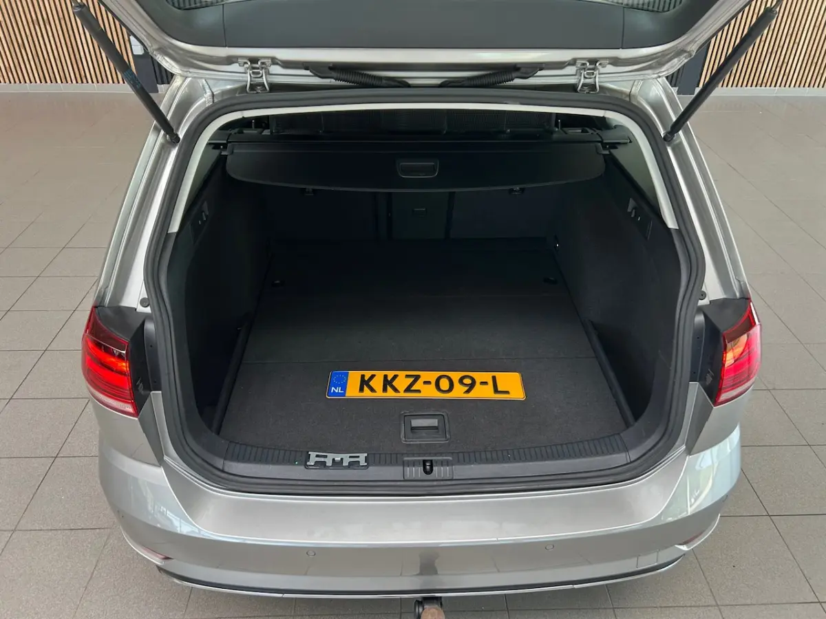 1.4 TSI Highline DSG|ACC|VIRTUALDASH|TREKHAAK|STOELVERWARMING|APPLECARPLAY|