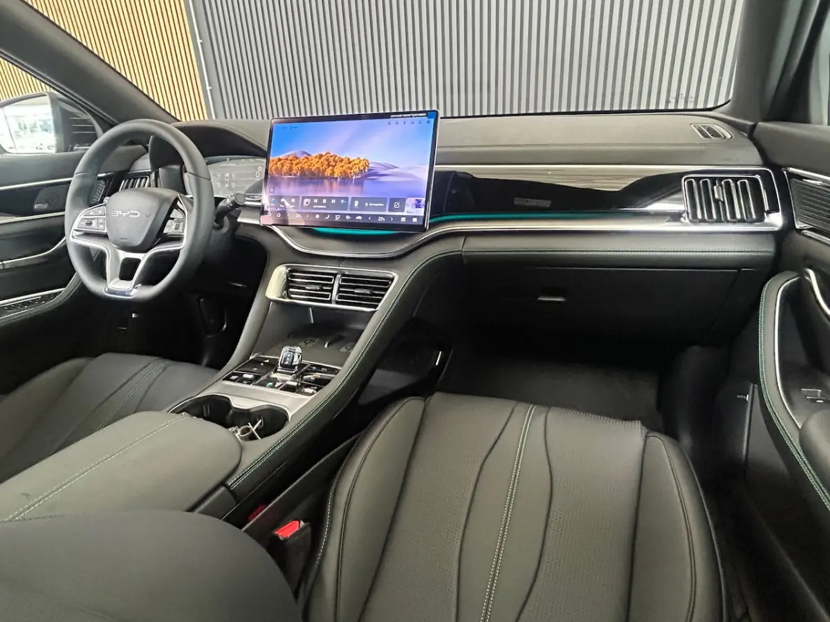 1.5 DM- i FWD NAVI| PANO| 360 CAMERA| LEDER| INFINITY| FABRIEKSGARANTIE TOT 2032| 218PK