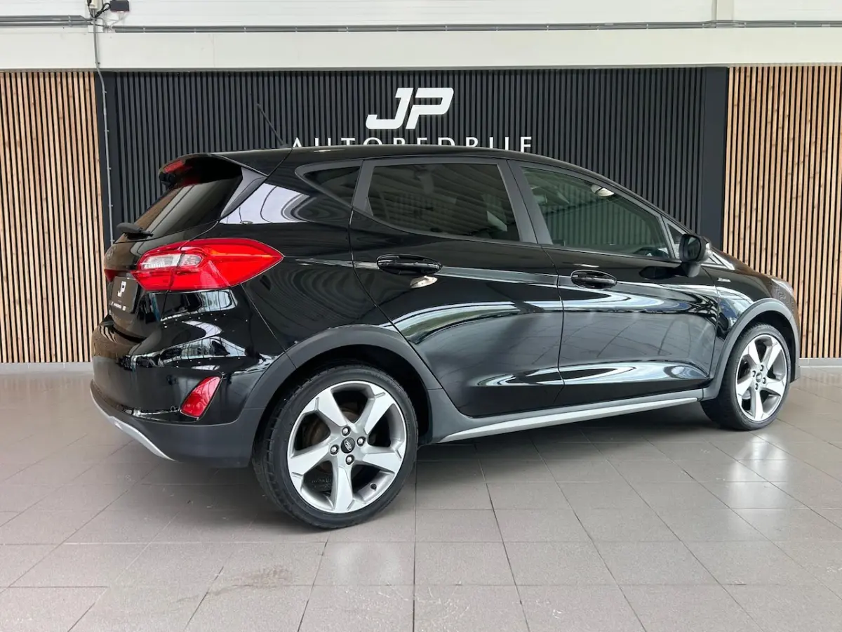 1.0 EcoBoost Active First Edition Stoelverwarming|PDC|17" LM VELGEN|APPLE CARPLAY|CRUISECO