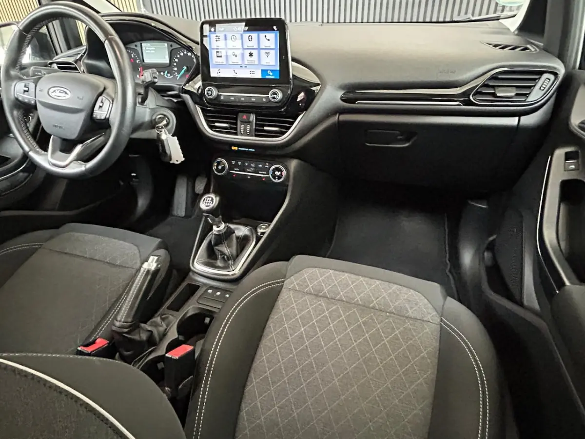 1.0 EcoBoost Active First Edition Stoelverwarming|PDC|17" LM VELGEN|APPLE CARPLAY|CRUISECO