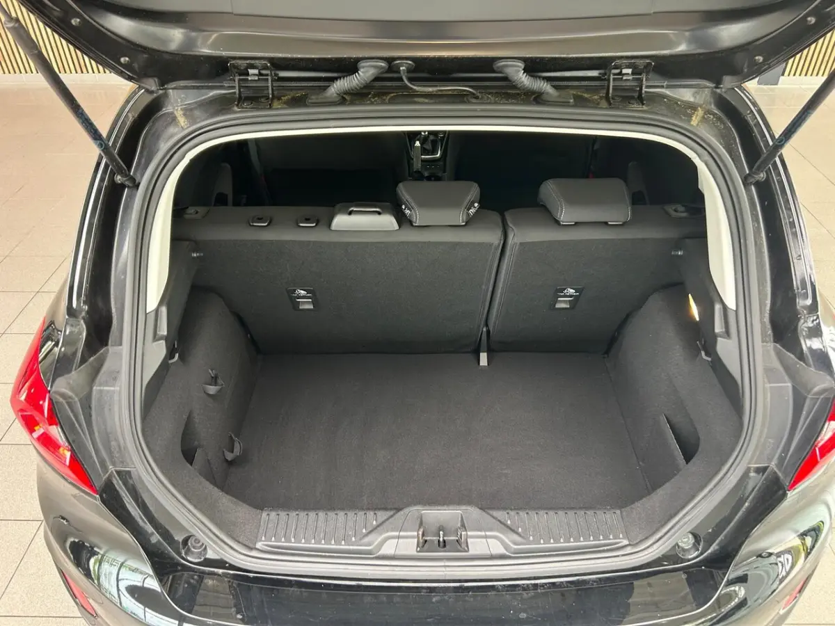 1.0 EcoBoost Active First Edition Stoelverwarming|PDC|17" LM VELGEN|APPLE CARPLAY|CRUISECO