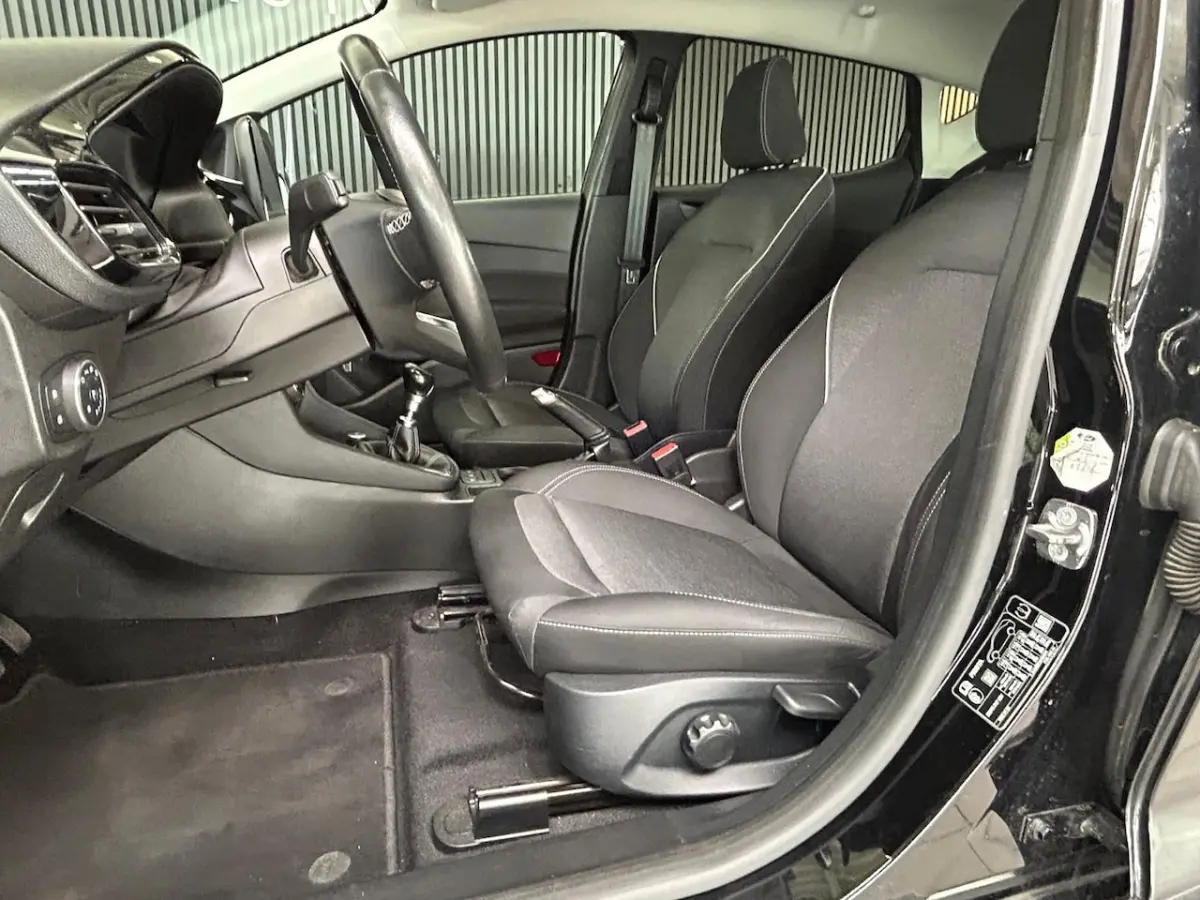 1.0 EcoBoost Active First Edition Stoelverwarming|PDC|17" LM VELGEN|APPLE CARPLAY|CRUISECO