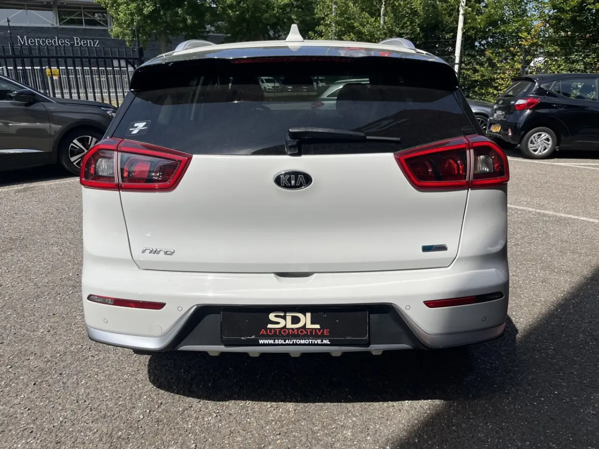 1.6 GDi Hybrid ExecutiveLine // SCHUIF-KANTELDAK // LEDER // ELEK.STOEL+GEHEUGEN // DODEHO