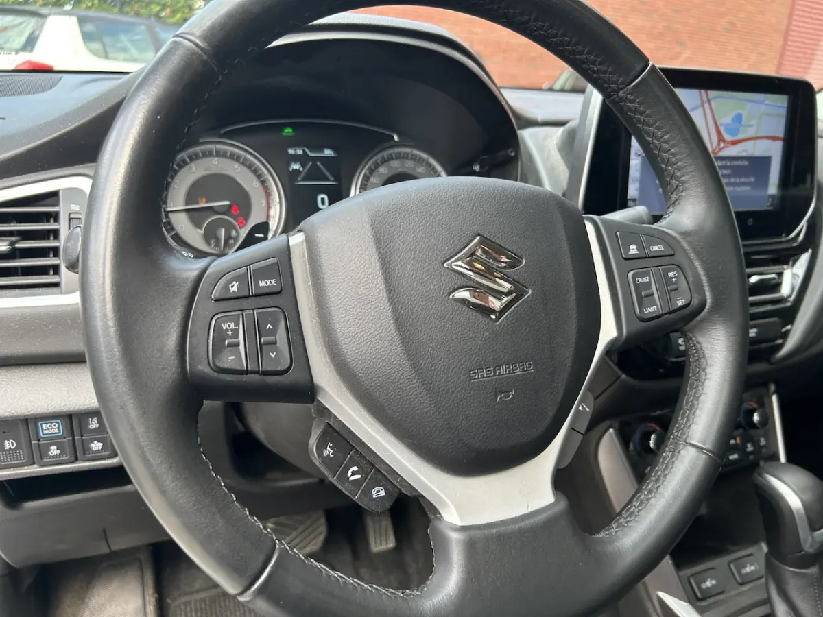 1.5 Hybrid Style // FULL LED // PANO/SCHUIFKANTELDAK // HALF-LEDER // NAVI + CARPLAY // KE