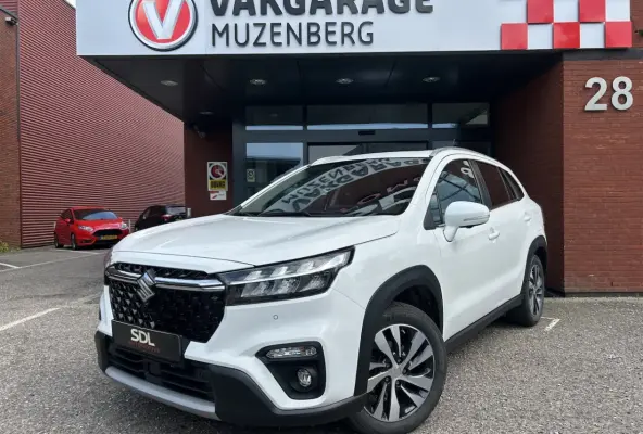 1.5 Hybrid Style // FULL LED // PANO/SCHUIFKANTELDAK // HALF-LEDER // NAVI + CARPLAY // KE