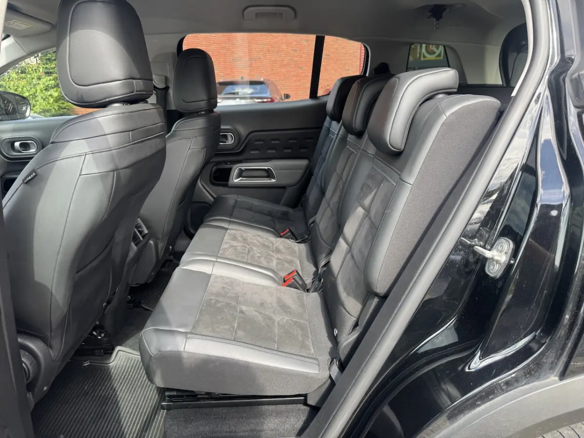 1.6 Plug-in Hybrid Feel // NAVI // CRUISE // CAMERA // CLIMA // APPLE CARPLAY - ANDROID AU