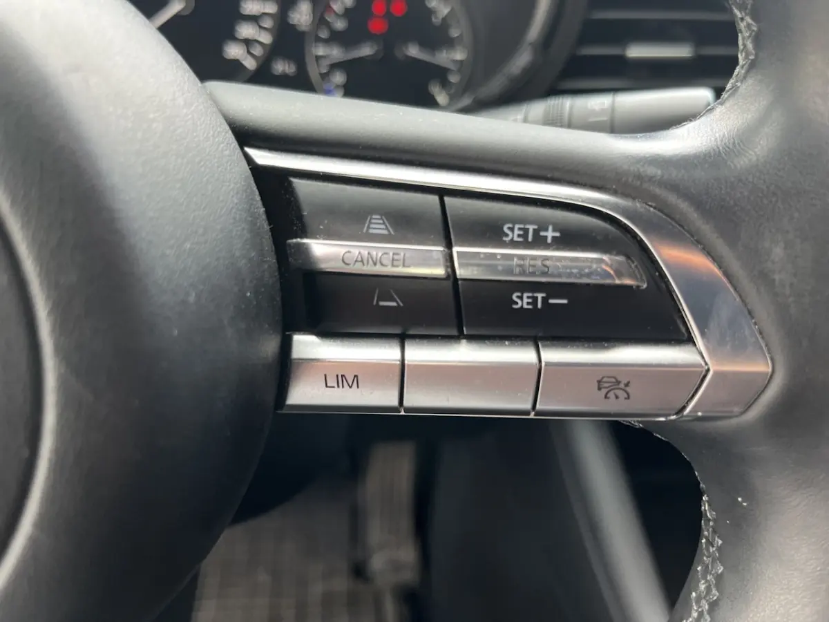 3 2.0 SkyActiv-G 120 TS+ // NAVI // PDC // ADAPTIVE CRUISE // BLIND SPOT MONITOR //
