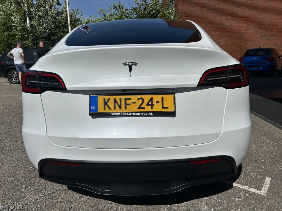 RWD 1e EIGENAAR // PANODAK // NAVI // ADAPTIVE CRUISE // CLIMA // AUTOPILOT // 360 CAMERA