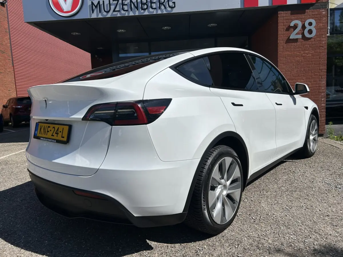 RWD 1e EIGENAAR // PANODAK // NAVI // ADAPTIVE CRUISE // CLIMA // AUTOPILOT // 360 CAMERA