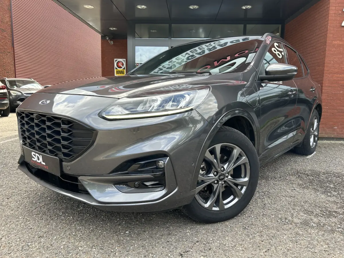2.5 PHEV ST-Line // LED // ADAPTIVE CRUISE // KEYLESS // CAMERA // NAVI + CARPLAY // DODEH