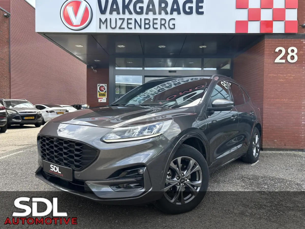 2.5 PHEV ST-Line // LED // ADAPTIVE CRUISE // KEYLESS // CAMERA // NAVI + CARPLAY // DODEH