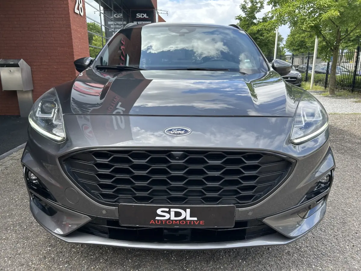 2.5 PHEV ST-Line // LED // ADAPTIVE CRUISE // KEYLESS // CAMERA // NAVI + CARPLAY // DODEH