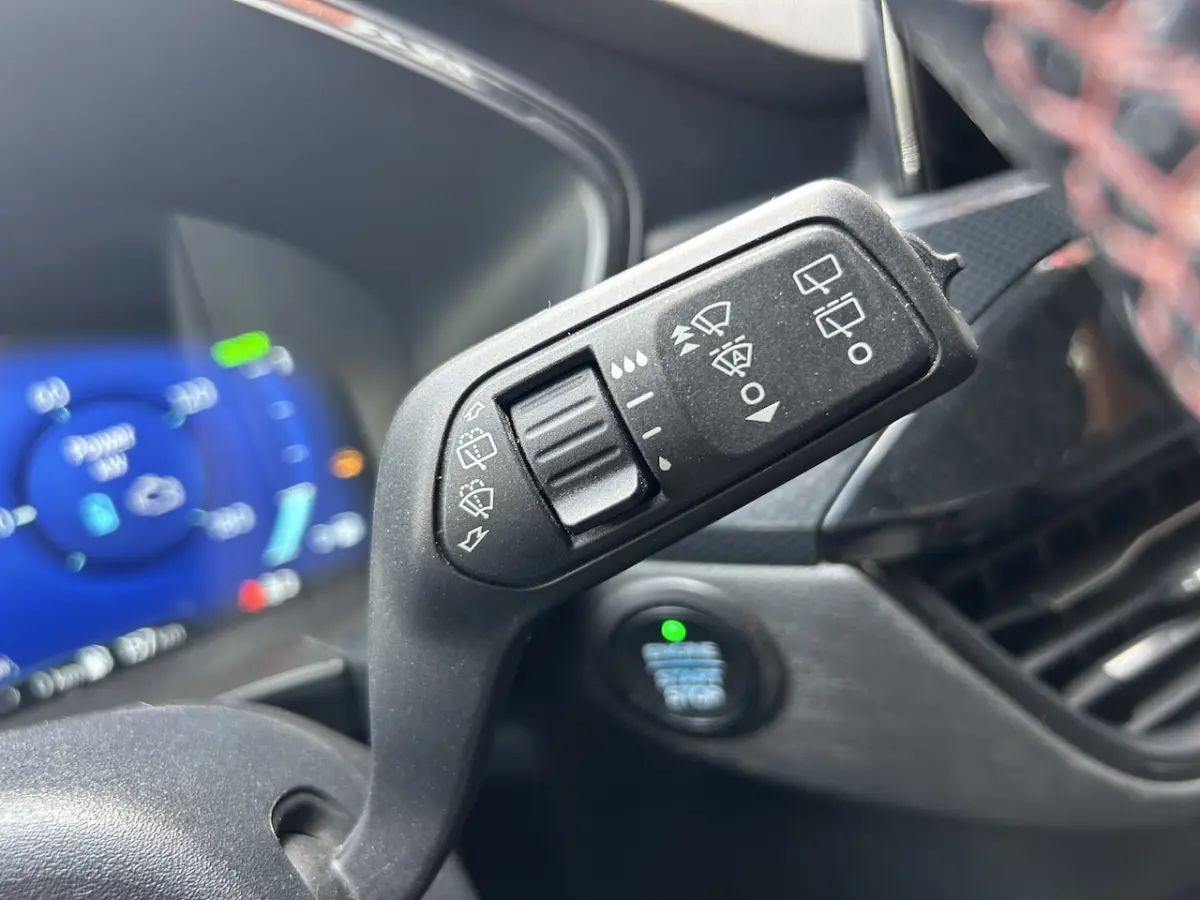 2.5 PHEV ST-Line // LED // ADAPTIVE CRUISE // KEYLESS // CAMERA // NAVI + CARPLAY // DODEH