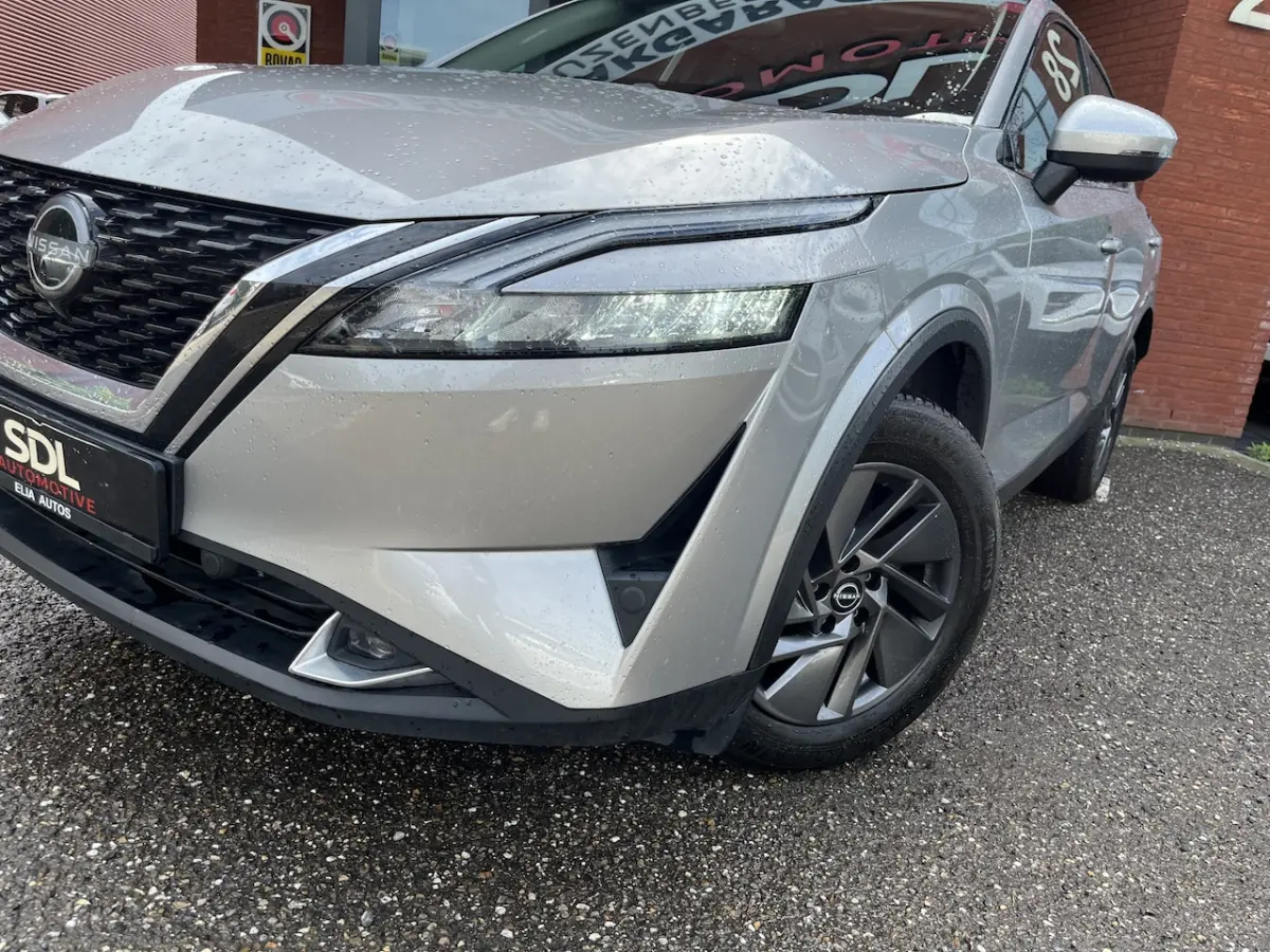 1.3 MHEV Xtronic Acenta // ADAPT. CRUISE // DODEHOEK // KEYLESS // CAMERA+SENSOREN // APPL