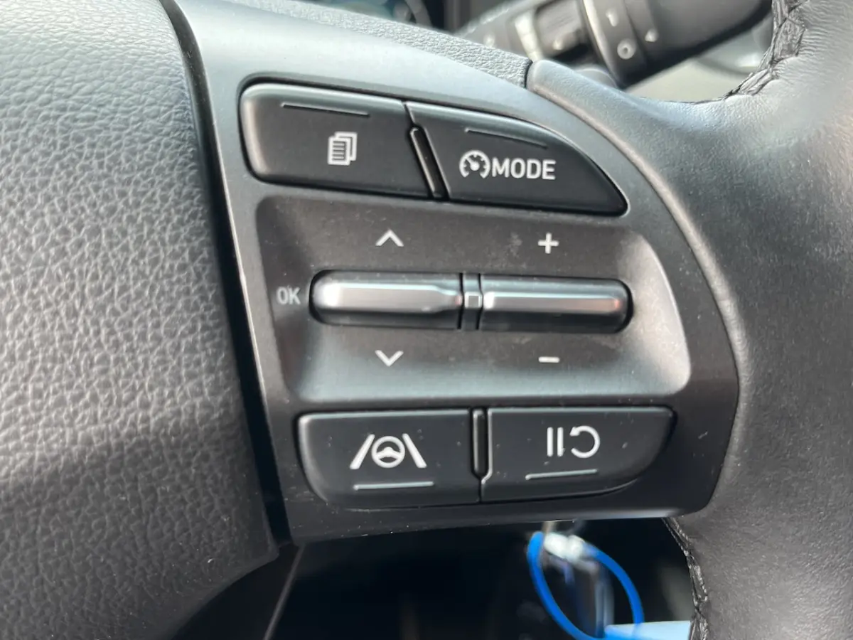 1.6 GDI HEV Comfort // LED // VIRTUAL DISPLAY // APPLE CARPLAY / ANDROID AUTO // CAMERA //