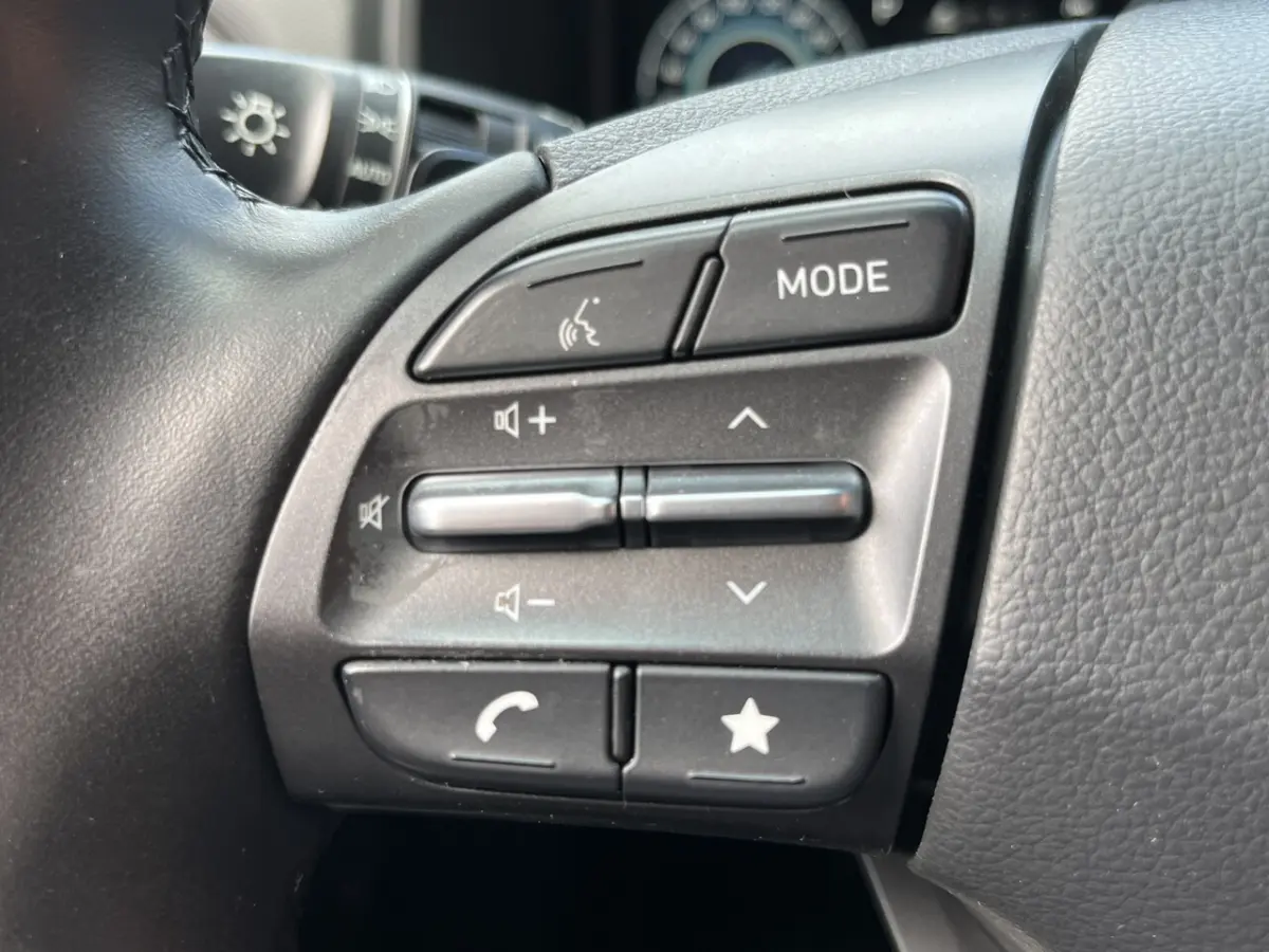 1.6 GDI HEV Comfort // LED // VIRTUAL DISPLAY // APPLE CARPLAY / ANDROID AUTO // CAMERA //
