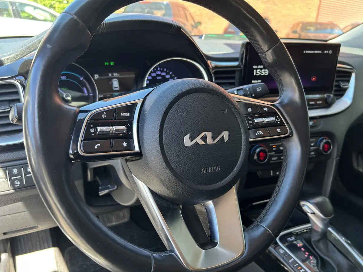 Ceed 1.6 GDI PHEV DynamicLine // NAVI + CARPLAY // ADAPTIVE CRUISE // FULL LED // KEYLESS