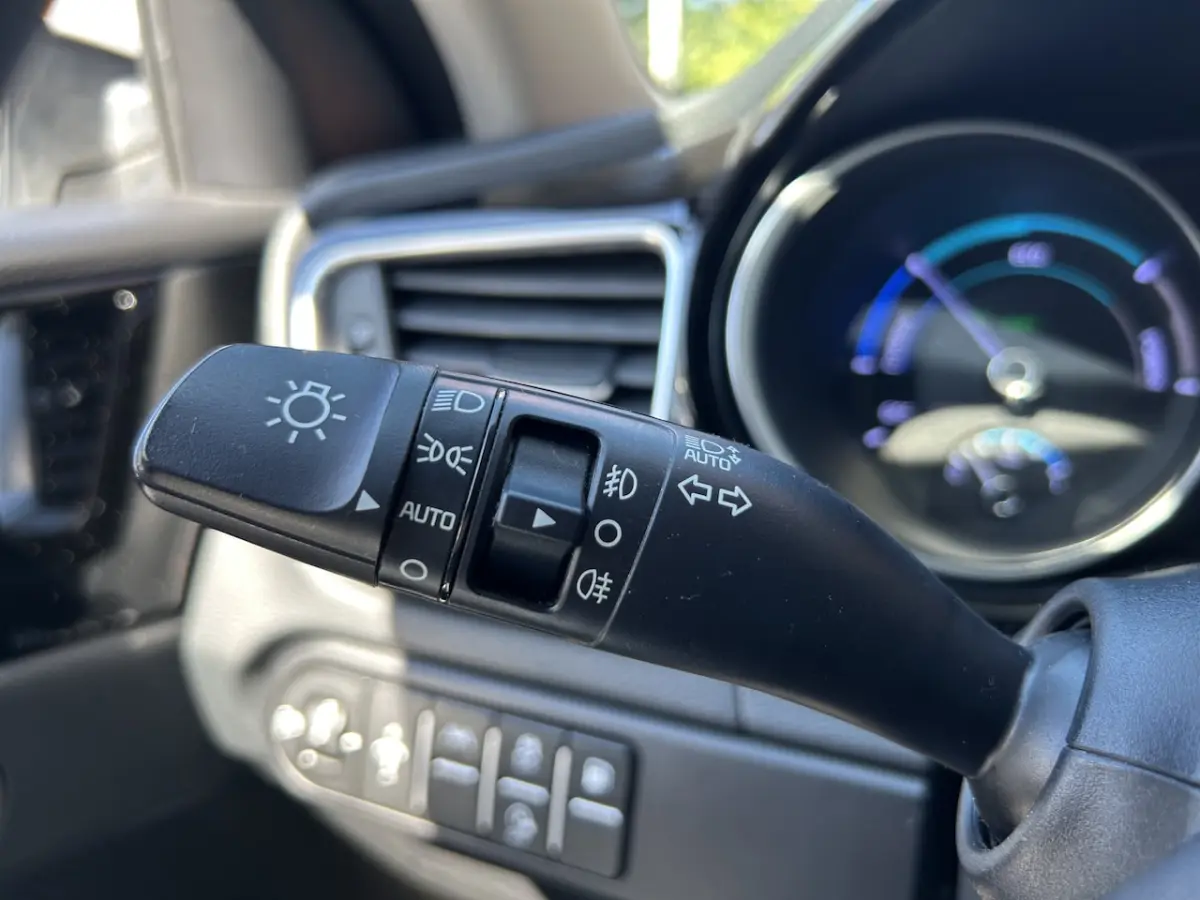 Ceed 1.6 GDI PHEV DynamicLine // NAVI + CARPLAY // ADAPTIVE CRUISE // FULL LED // KEYLESS