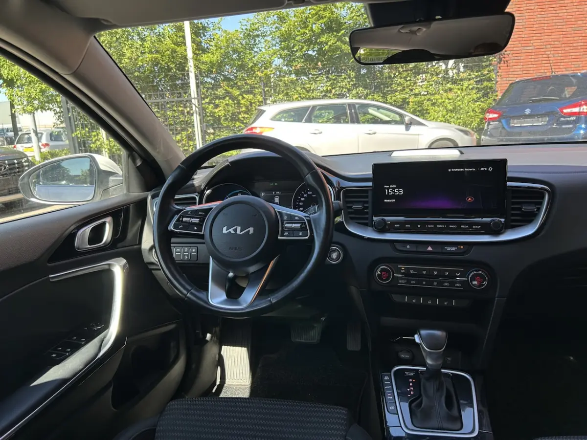 Ceed 1.6 GDI PHEV DynamicLine // NAVI + CARPLAY // ADAPTIVE CRUISE // FULL LED // KEYLESS