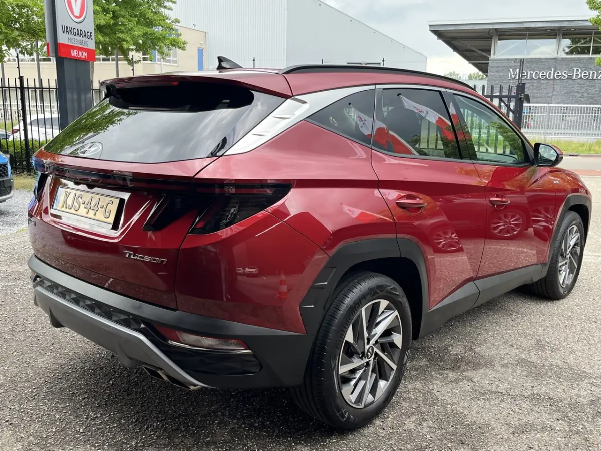 1.6 T-GDI MHEV i-Motion // LED // NAVI + CARPLAY // CAMERA // LEDER // ELEK. STOEL // PDC
