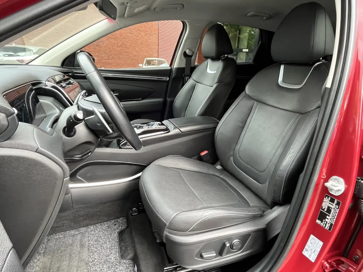 1.6 T-GDI MHEV i-Motion // LED // NAVI + CARPLAY // CAMERA // LEDER // ELEK. STOEL // PDC