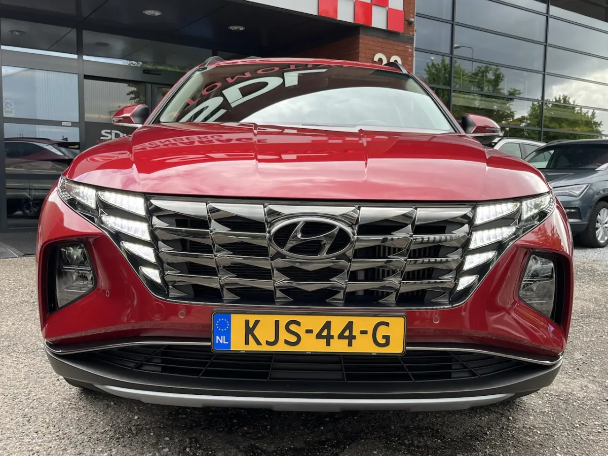 1.6 T-GDI MHEV i-Motion // LED // NAVI + CARPLAY // CAMERA // LEDER // ELEK. STOEL // PDC