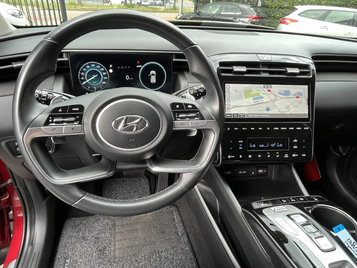 1.6 T-GDI MHEV i-Motion // LED // NAVI + CARPLAY // CAMERA // LEDER // ELEK. STOEL // PDC