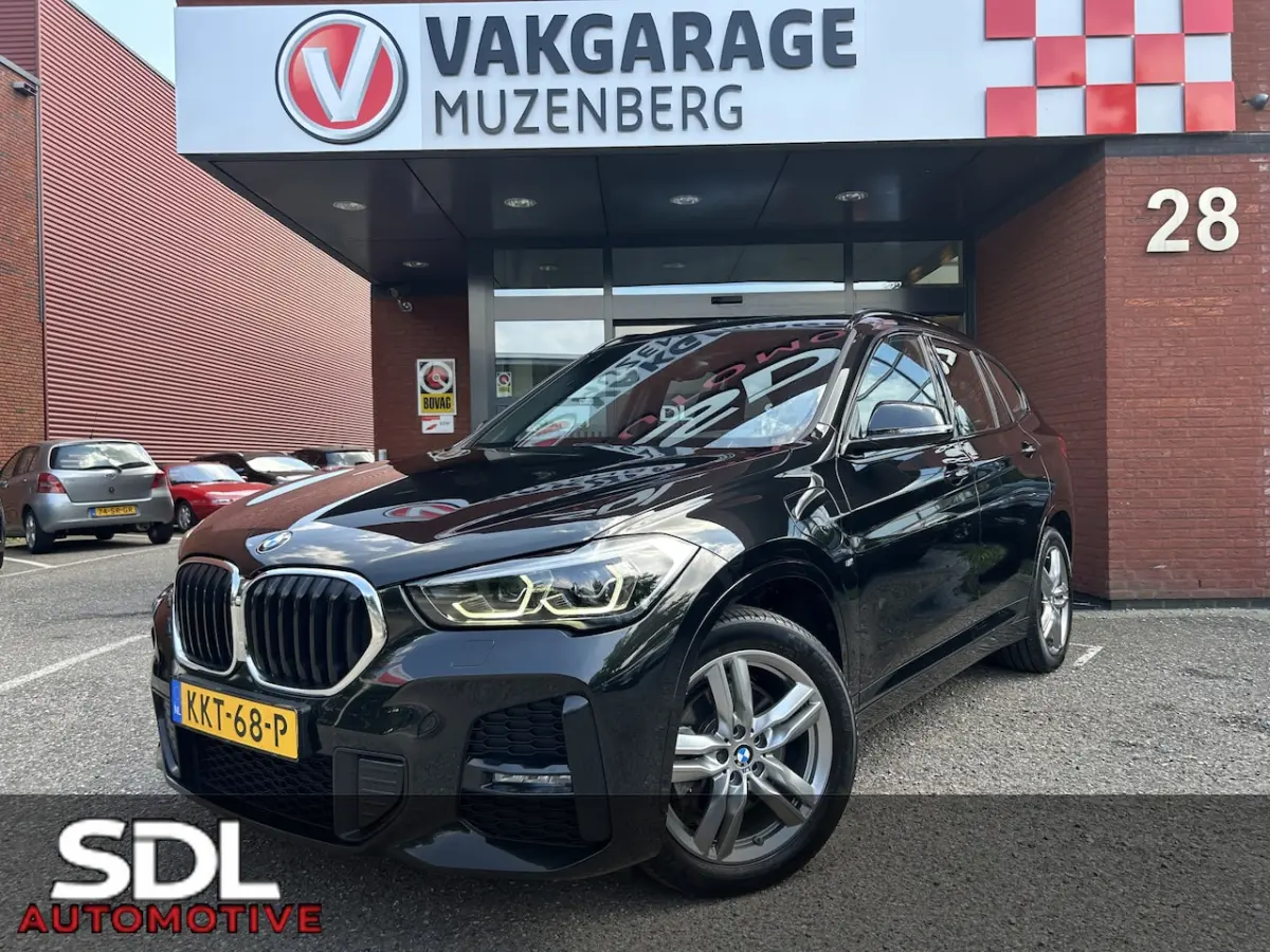 xDrive25e Executive M-Sport SOH 100% // FULL LED // NAVI // SPORTSTOELEN + STOELVERWARMING