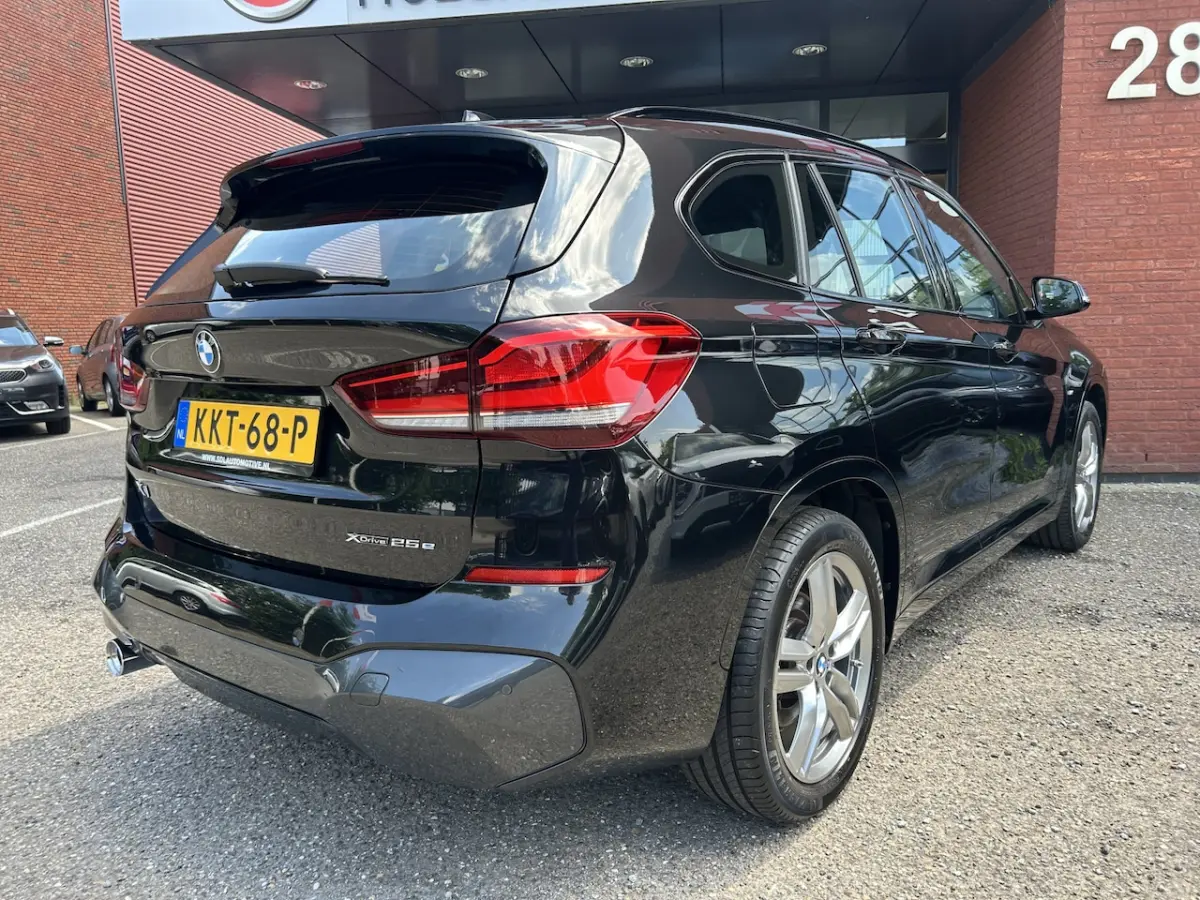 xDrive25e Executive M-Sport SOH 100% // FULL LED // NAVI // SPORTSTOELEN + STOELVERWARMING