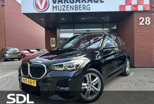 xDrive25e Executive M-Sport SOH 100% // FULL LED // NAVI // SPORTSTOELEN + STOELVERWARMING