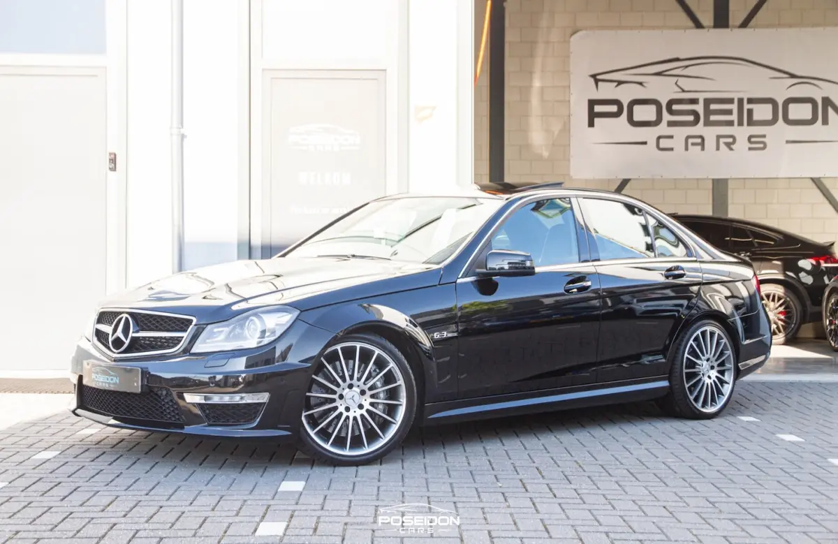 AMG C63 FACELIFT | SCHUIFDAK | HARMAN/KARDON | LEER | A.CAMERA | MEMORY | DODEHOEK | BOMVO