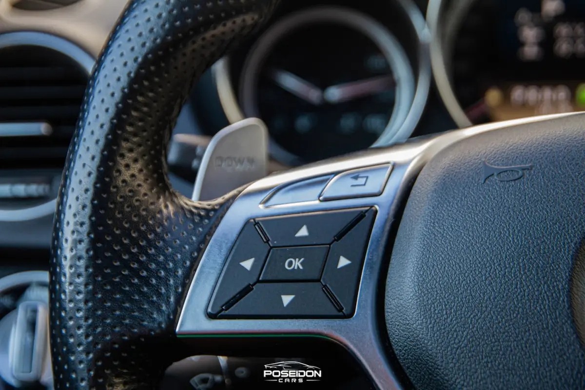 AMG C63 FACELIFT | SCHUIFDAK | HARMAN/KARDON | LEER | A.CAMERA | MEMORY | DODEHOEK | BOMVO