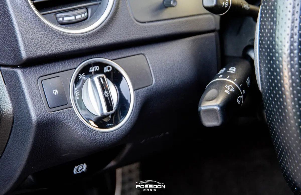 AMG C63 FACELIFT | SCHUIFDAK | HARMAN/KARDON | LEER | A.CAMERA | MEMORY | DODEHOEK | BOMVO
