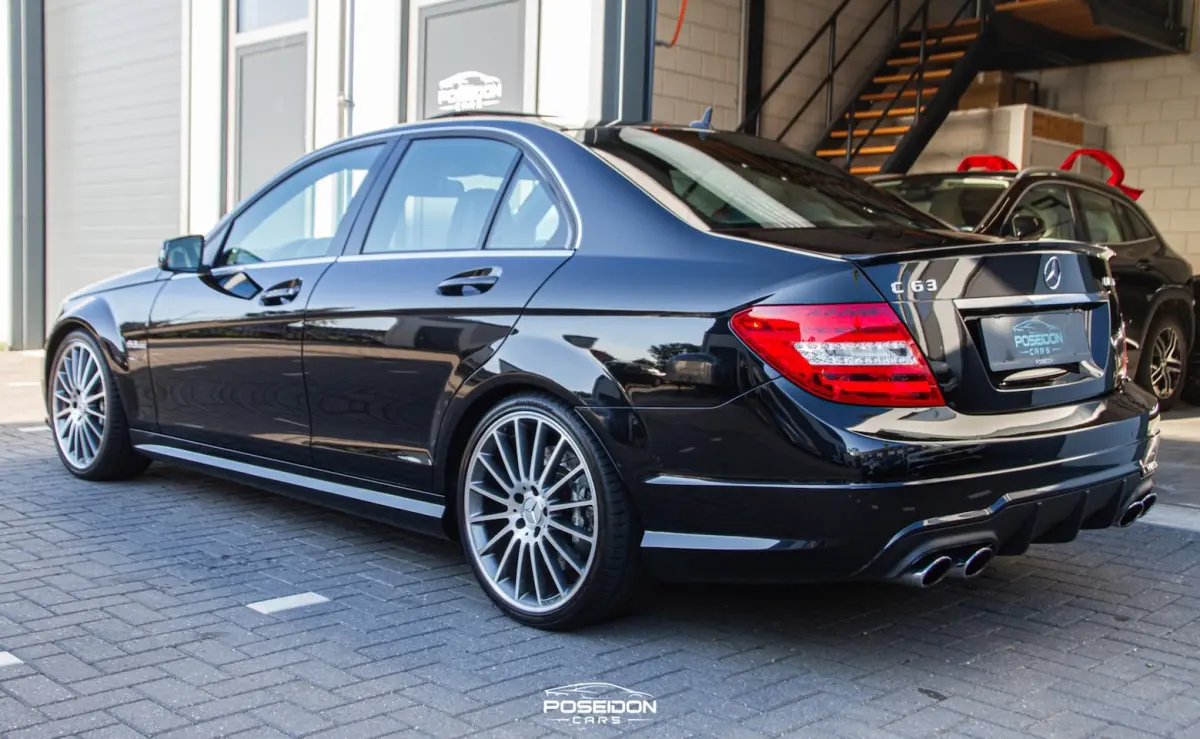 AMG C63 FACELIFT | SCHUIFDAK | HARMAN/KARDON | LEER | A.CAMERA | MEMORY | DODEHOEK | BOMVO