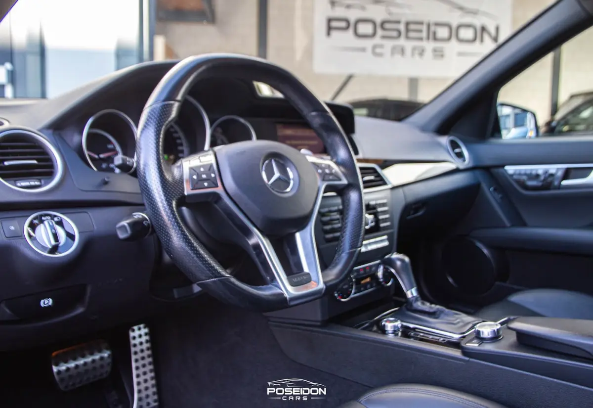AMG C63 FACELIFT | SCHUIFDAK | HARMAN/KARDON | LEER | A.CAMERA | MEMORY | DODEHOEK | BOMVO