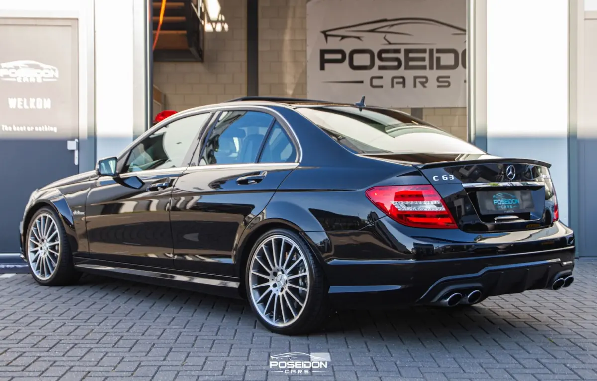 AMG C63 FACELIFT | SCHUIFDAK | HARMAN/KARDON | LEER | A.CAMERA | MEMORY | DODEHOEK | BOMVO