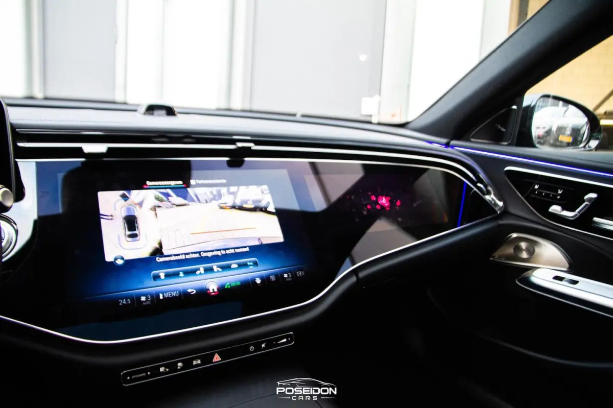 300 e 4MATIC AMG | ORIG NL | BTW | PANO | NIGHT | HEAD-UP | 4-WIELBESTURING | MEMORY | STO