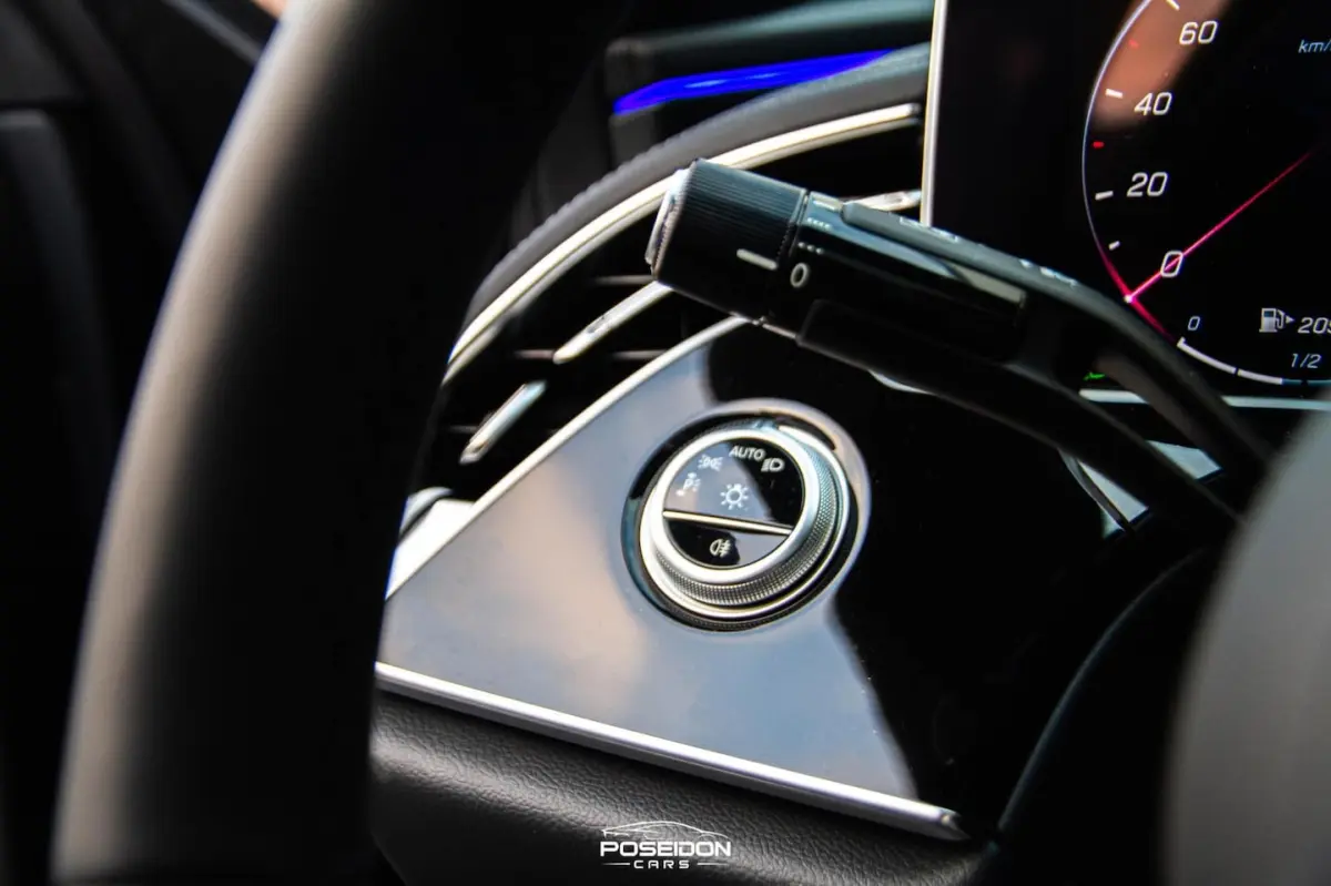 300 e 4MATIC AMG | ORIG NL | BTW | PANO | NIGHT | HEAD-UP | 4-WIELBESTURING | MEMORY | STO