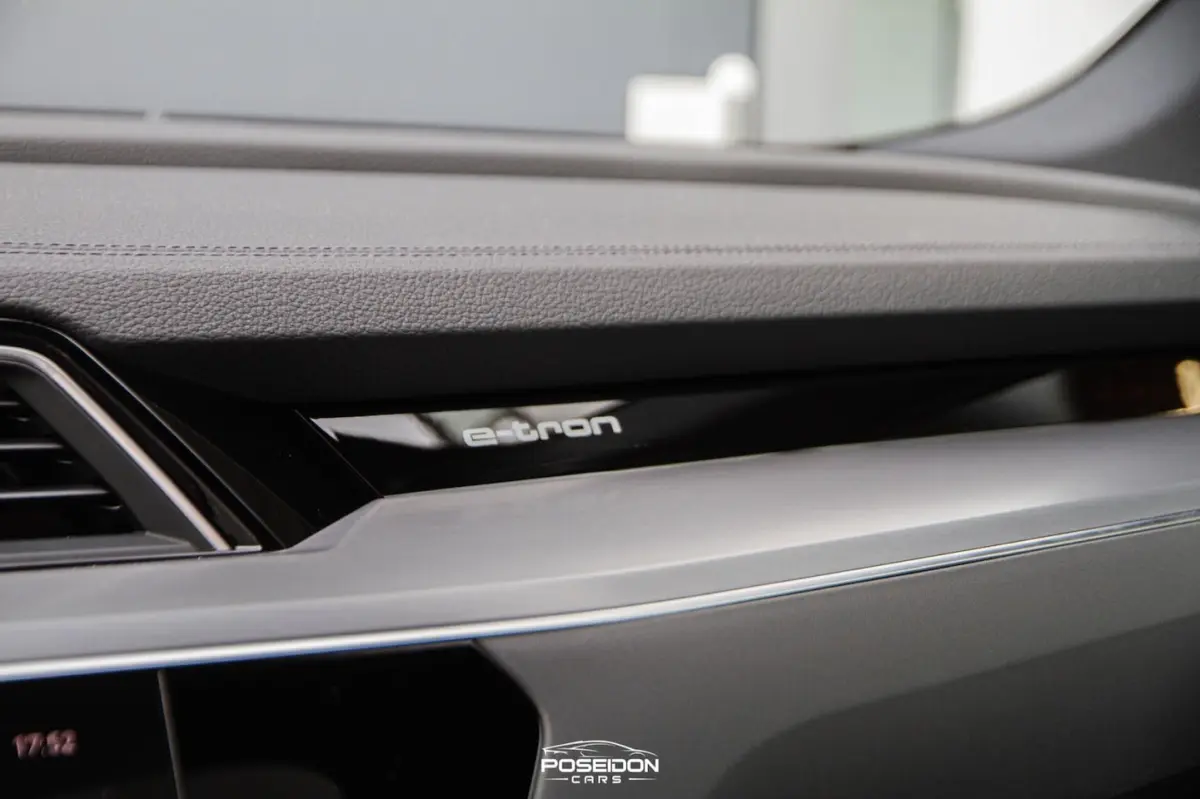 50 quattro Launch edition Black 71 kWh PANO | LINE ASSIST | A.CAMERA | NAP