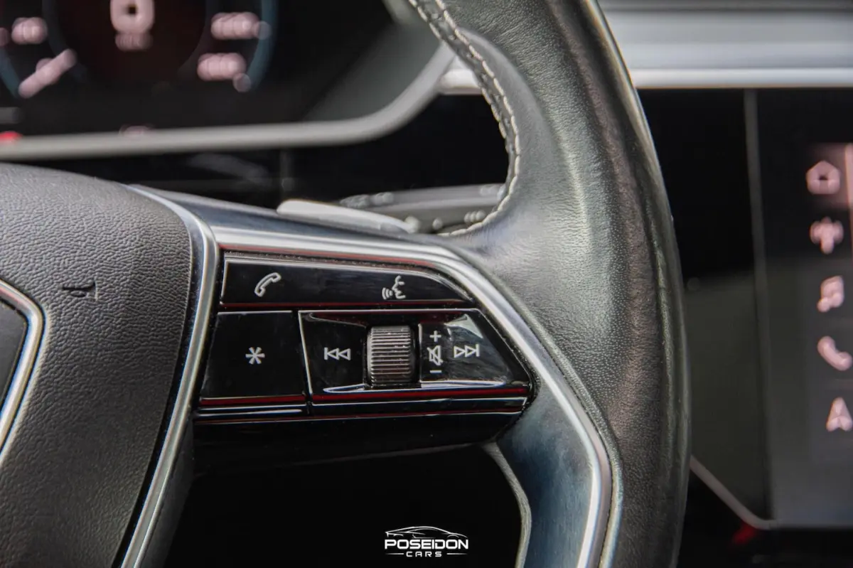 50 quattro Launch edition Black 71 kWh PANO | LINE ASSIST | A.CAMERA | NAP