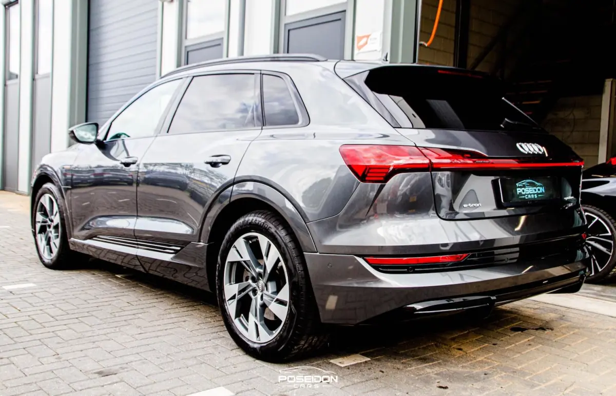 50 quattro Launch edition Black 71 kWh PANO | LINE ASSIST | A.CAMERA | NAP