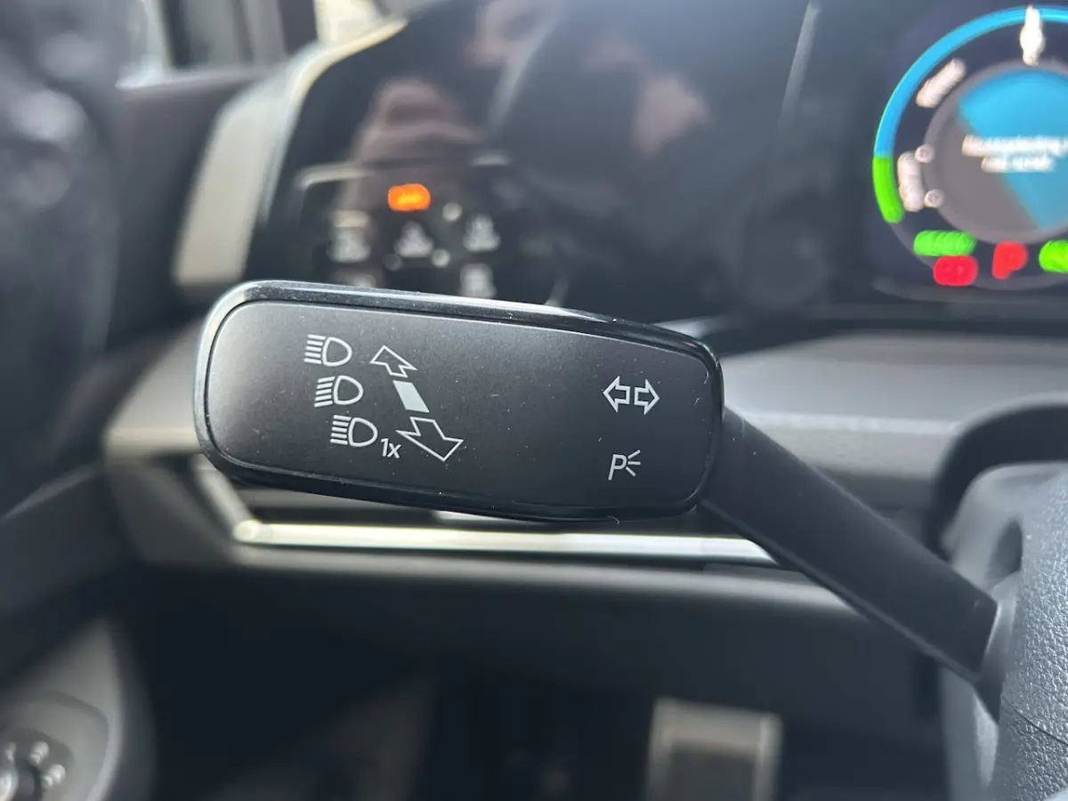 1.4 eHybrid GTE // FULL LED // VIRTUAL COCKPIT // STUUR+STOELVERWARMING // PDC V+A // NAVI