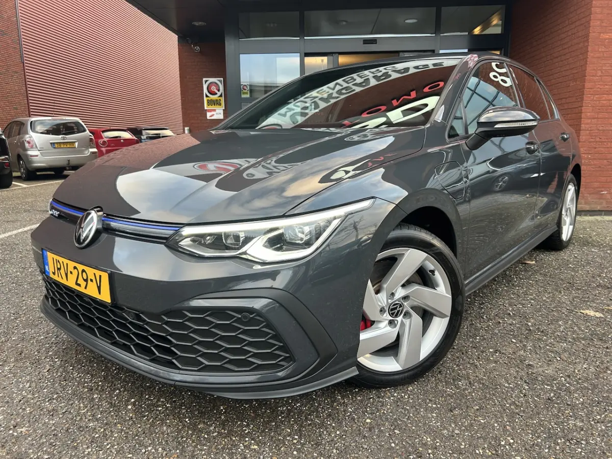 1.4 eHybrid GTE // FULL LED // VIRTUAL COCKPIT // STUUR+STOELVERWARMING // PDC V+A // NAVI