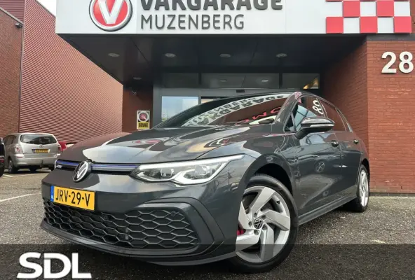 1.4 eHybrid GTE // FULL LED // VIRTUAL COCKPIT // STUUR+STOELVERWARMING // PDC V+A // NAVI