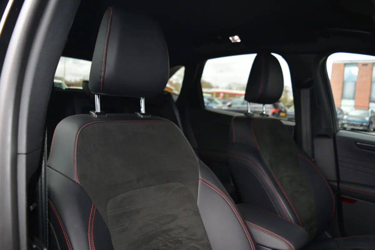 2.5 PHEV ST-Line X | Trekhaak | Camera | B&O |