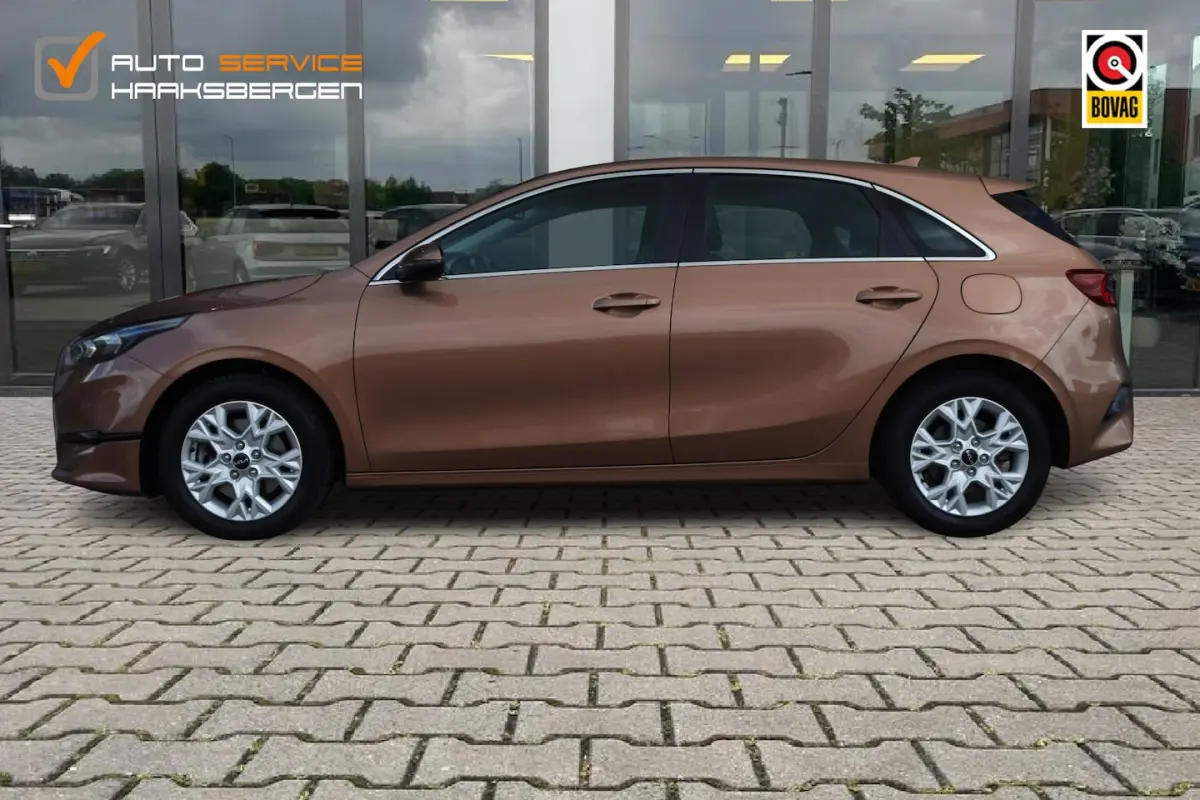 Ceed 1.0 T-GDi DynamicLine | Camera | DAB | Carplay |